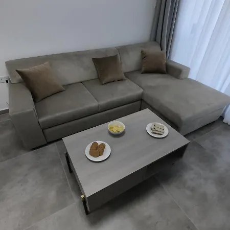 Ceasar Cyprus - Leona Apartment Perivolia tou Trikomou