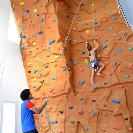 Ceasar Cyprus - Leona