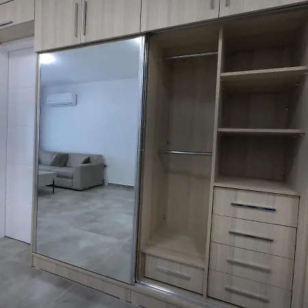 Ceasar Cyprus - Leona Apartment *