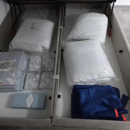 Ceasar Cyprus - Leona 아파트